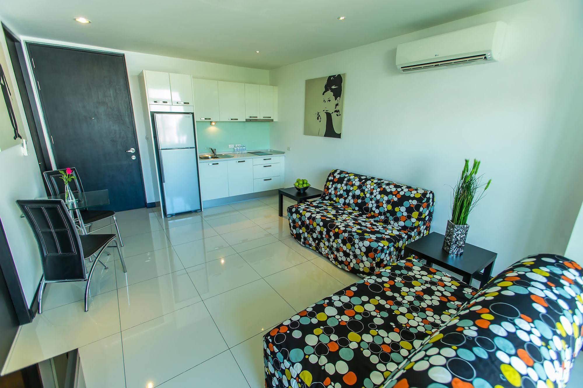 South Beach Pattaya Джомтьен Экстерьер фото